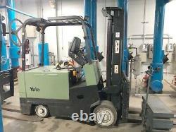 10000 lb Capacity Yale Electric Forklift with 8 x 54 Forks, Battery & Charger