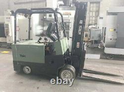 10000 lb Capacity Yale Electric Forklift with 8 x 54 Forks, Battery & Charger