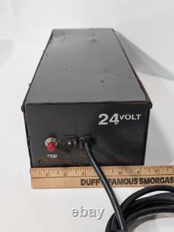 1 Raymond SVR24251205/6 24 Volt GNB Pallet Pro Battery Charger