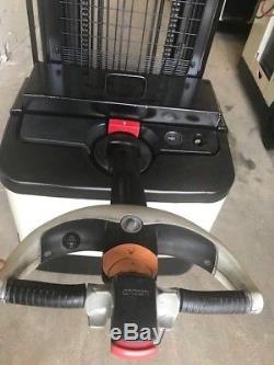 2005 CROWN ELECTRIC WALKIE STACKER With DEKA 24 VOLT INDUSTRIAL BATTERY & CHARGER