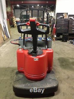 2005 RAYMOND FORKLIFT #112 RIDE ON JACK 8000#, 96 FORKS 24V WithBATTERY & CHARGER