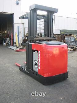 2006 RAYMOND FORKLIFT ORDER PICKER 3000LB CAP 210 42 FORKS WithBATTERY & CHARGER