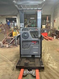 2006 RAYMOND FORKLIFT ORDER PICKER 3000LB CAP 210 42 FORKS WithBATTERY & CHARGER