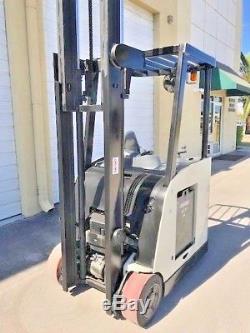 2007 Crown Electric Forklift, 2014 battery 10,577 hrs, charger available, RC5500
