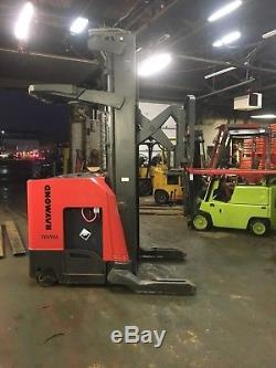 2008 RAYMOND FORKLIFT REACH TRUCK 4500LB 268 LIFT With BATTERY & CHARGER 118TALL
