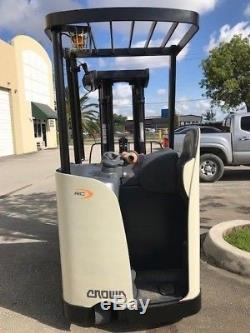 2009 Crown Electric Forklift, 2014 battery, 13,078 hrs, charger available