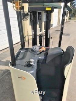 2009 Crown Electric Forklift, 2014 battery, 9821 hrs, charger available