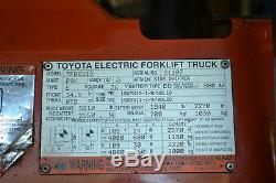 2010 Toyota 7FBEU15 Electric Forklift & 36V Battery Charger