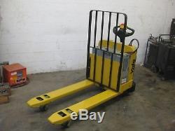 2010 Yale MPW 050 Electric PALLET JACK 2014 BATTERY & CHARGER Compact Body