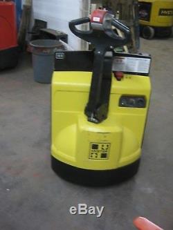 2015 Hyster Electric Pallet Jack Brand New Batteries, Very Low Hours, Charger