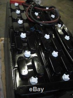 36 Volt Industrial Forklift Battery 18 85 17 680 Amp Hour Reconditioned 75