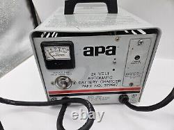 APA 372947 Automatic Battery Charger 24V DC 25A Volt Amp 11810