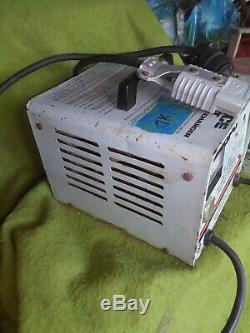 Apa lester 36V 20A Battery Charger #395101. Anderson SB175A working tested