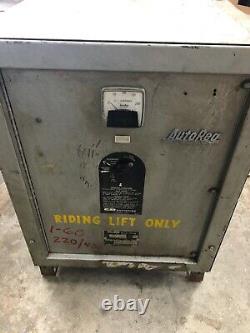 Auto Reg Forklift Battery Charger