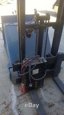Blue Giant Fork Lift Model BGL22-63 $1000.00 with batteries $2500 with charger