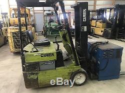 CLARK TM12 Electric forklift with battery charger Low Hours