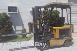 Caterpillar EC25K Forklift with Battery charger and 3 Phase Converter, 5000 CAP