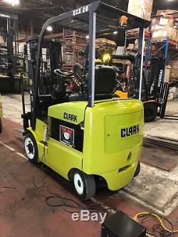 Clark Ecx20 4,000 Lb Electric Forklifts Year 2014 With Charger And Battery