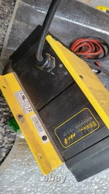 Delta-Q QuiQ 912-7200 Battery Charger 72V 12A Forklift Golf Cart EV Mobility