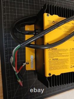 Delta-Q QuiQ 912-7200 Battery Charger 72V 12A Forklift Golf Cart EV Mobility