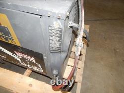 ENERSYS WORKHOG FORKLIFT BATTERY CHARGER 24V 12Cell 208/240/480V 3Ph WG3-12-865B