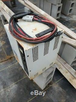 Electric Forklift Battery Charger