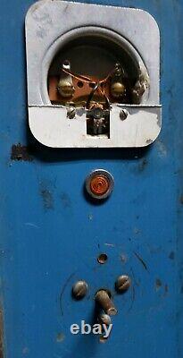 GFC18-900T1 Gould 45V 208/240/460V Forklift Battery Charger Needs Work