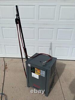 GNB 24VDC Industrial Battery Charger FLX 200 FLX20012475S1H Forklift Golf Cart
