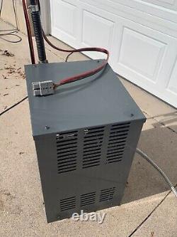 GNB 24VDC Industrial Battery Charger FLX 200 FLX20012475S1H Forklift Golf Cart