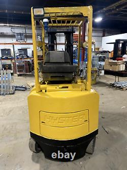 HYSTER FORKLIFT 6000LB CAP 16' LIFT 36 VOLT withBATTERY & CHARGER, SIDE SHIFTER