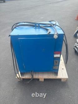 Hobart 24V DC Forklift Battery Charger Multi-Tap 3PH 208/240/480v, 145A Output