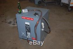 Hobart Battery-Mate 1050H3-18 Forklift battery charger, 36V18 cells INV=25921