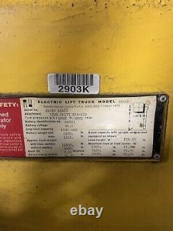 Hyster 5500lb electric forklift with good battery, charger, side shift