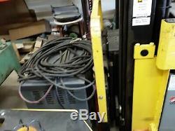 Hyster N40XMR Electric Pallet Forklift with charger New Batteries 10 y warrenty