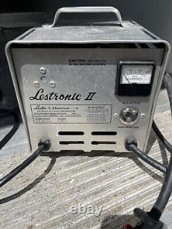 LESTER LESTRONIC II MODEL# 09800 BATTERY CHARGER 24V 20DCA 120VAC Scrubber