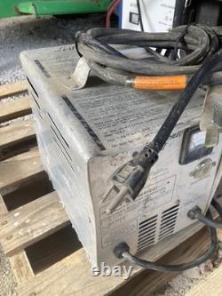 Lester Lestronic II 48LC25-8ET Battery Charger 09695 48 Volt Golf Cart Charger