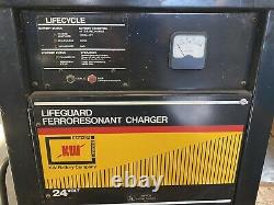 Lifeguard Hawker KW Forklift Battery Charger 24 Volt 12 Cells Model 12-380F1B22
