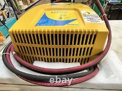 NOS Hawker LIFEtech Model # LT3-12-140Y High Frequency Smart Charger