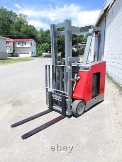 Raymond Dockstocker Electric Stand-up Forklift DSS300TN with charger & battery