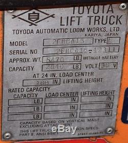 TOYOTA #2FBCA15 3,000LBS ELECTRIC FORK LIFT WithBATTERY CHARGER