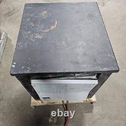Tennant Industrial Fork-Lift Battery Charger #18M600B22