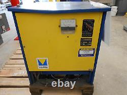 Varta 24v Industrial Battery Charger Model 3b12-450