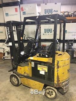 YALE ERCO40A FORKLIFT With BATTERY & FORKS NO CHARGER 36 volts