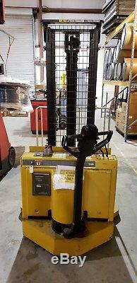 Yale Electric Walk Behind Truck 3000LB Capacity With Battery & Charger
