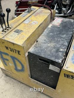 Yale walkie Forklift Walk Behind Forktruck And 110v Battery Charger Illinois