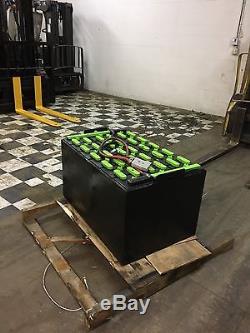 18-85-21 36 V Hawker Forklift Battery 850 Ah 2390 Lbs