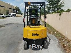 2008 Yale Forklift Erp060 80 Volts Recon Batterie + Chargeur, Heures Très Basses