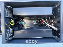 (2) Par boîte unités de chargement de batteries de chariot élévateur Zivan RG9 400 VAC