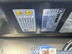 (2) Par boîte unités de chargement de batteries de chariot élévateur Zivan RG9 400 VAC