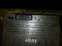 8000 Lb Yale Chariot Élévateur Batterie Alimentée Avec Chargeur. Monstre Absolu